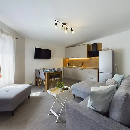 Apartmani Jesenova Selce Exterior foto
