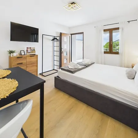 Apartmani Jesenova Selce Exterior photo
